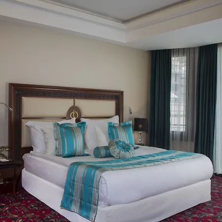 מלון Blue Diamond Ataturk Palace *
